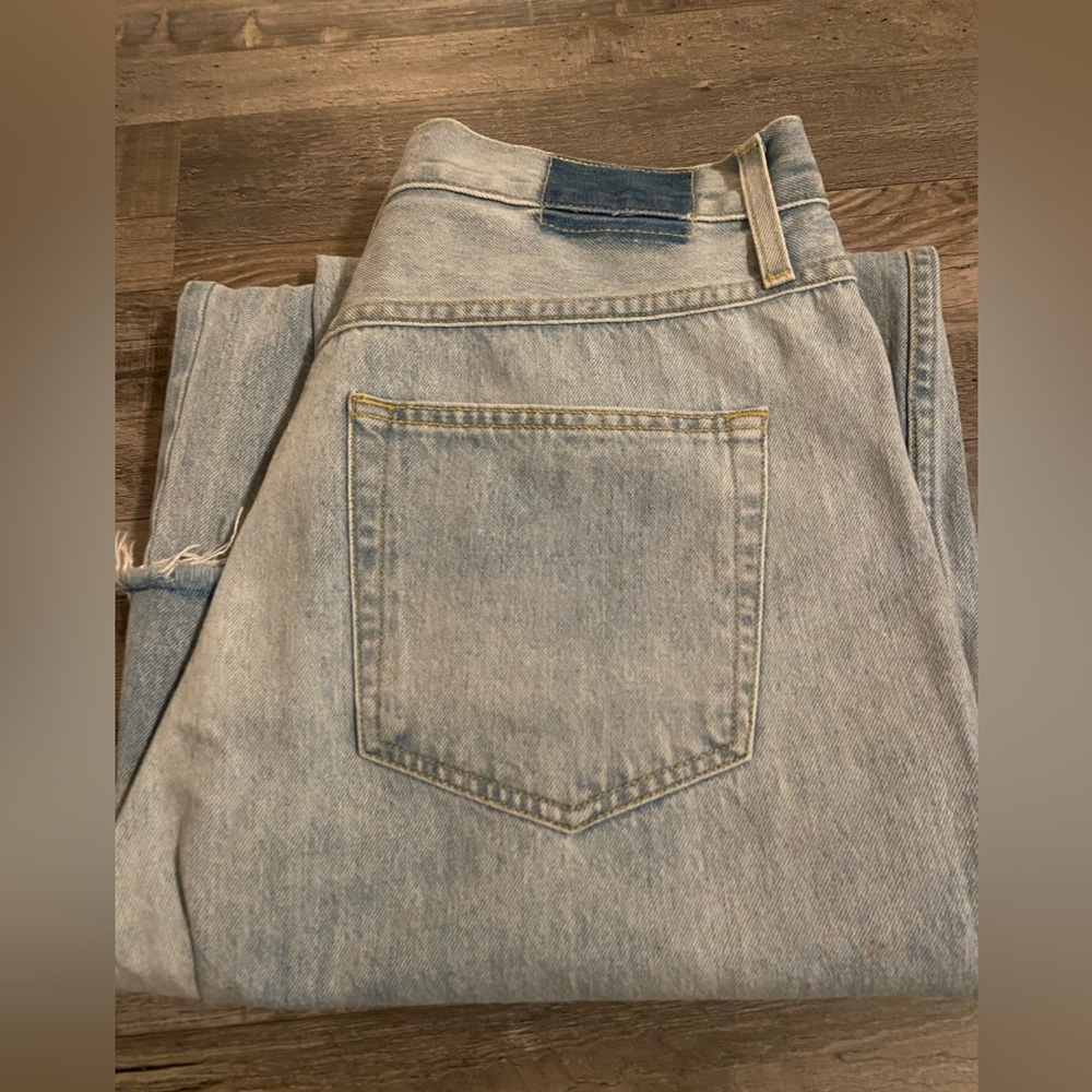 AMO super light wash high-rise wide-leg jeans - Picture 7 of 7